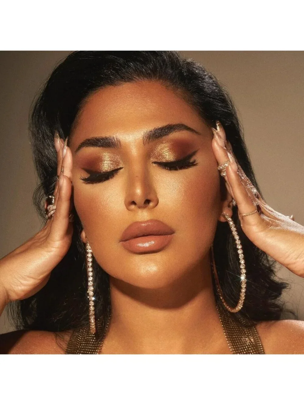 Neutral Matte Eyeshadow Palette with Mirror - Long-Lasting, Vegan & Cruelty-Free
